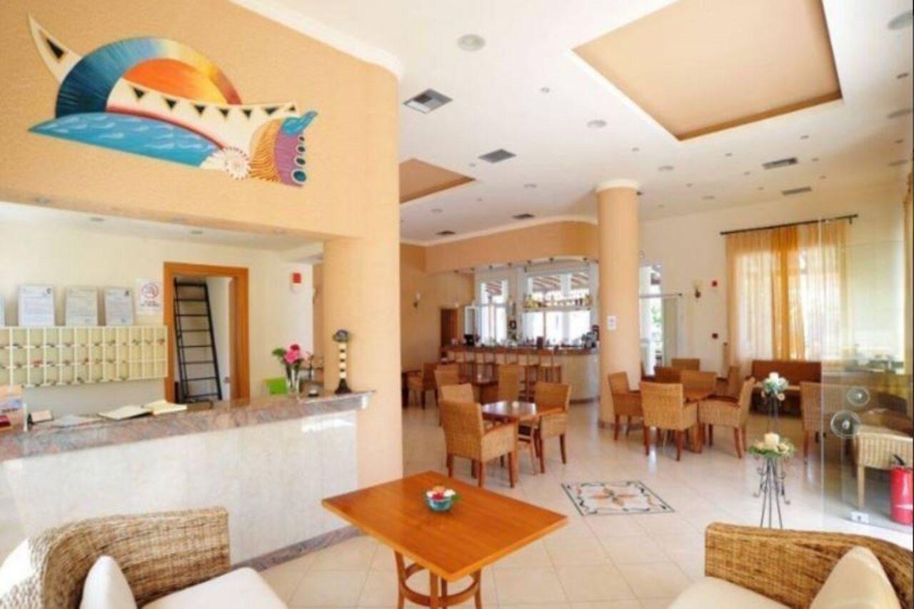 أخارافي Thinalos Aparthotel المظهر الخارجي الصورة