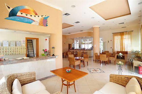أخارافي Thinalos Aparthotel المظهر الخارجي الصورة